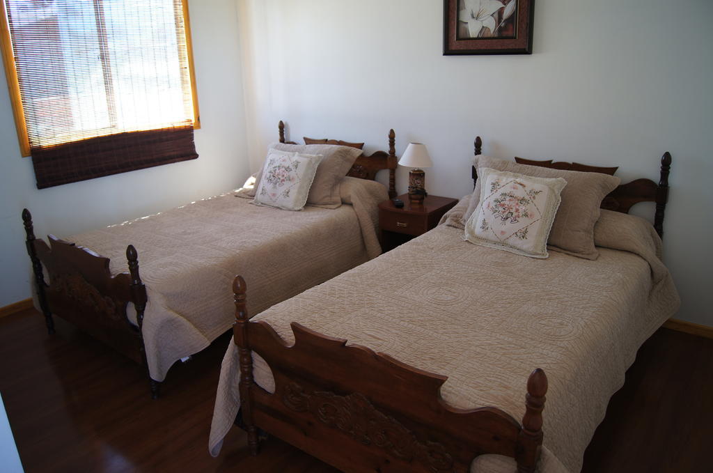 Economy Hostel Tierra Noble Bed&Breakfast Santa Cruz Exterior foto